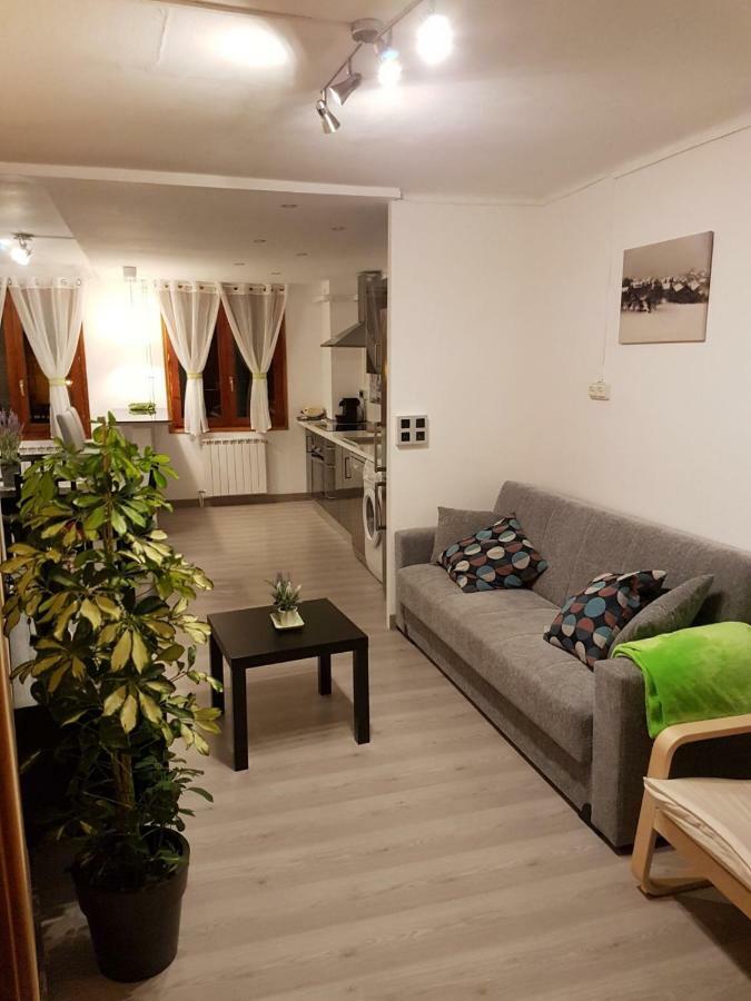 Casa Ponet Villa Valencia D'Aneu ภายนอก รูปภาพ