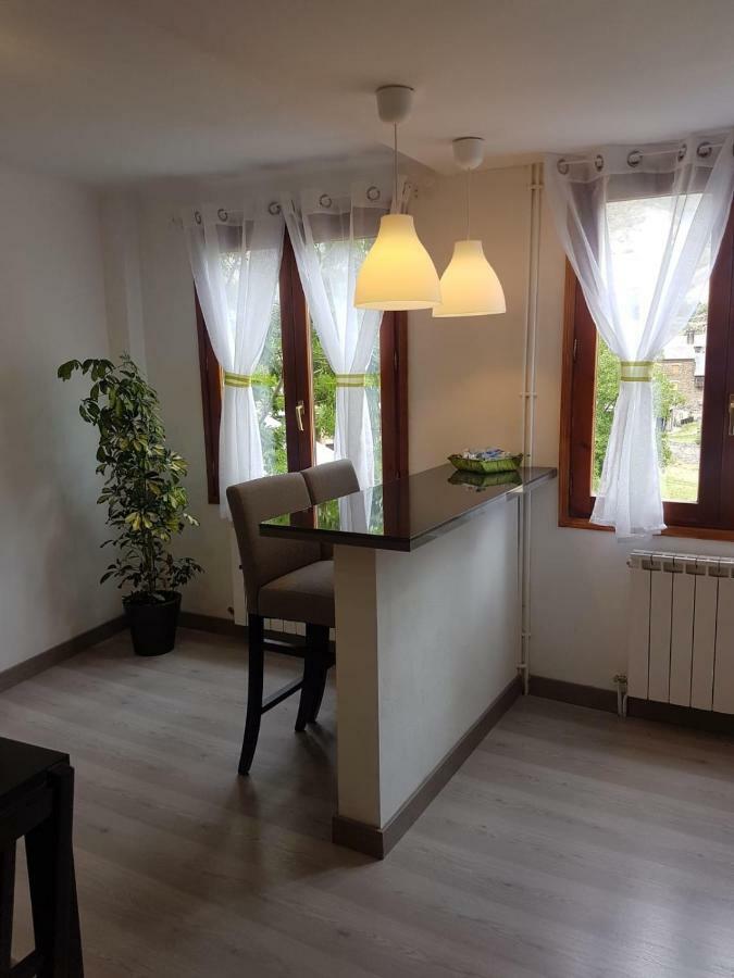 Casa Ponet Villa Valencia D'Aneu ภายนอก รูปภาพ